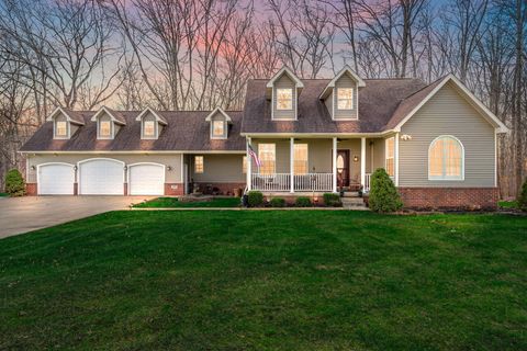 228 W Papillon Drive Valparaiso IN 46385