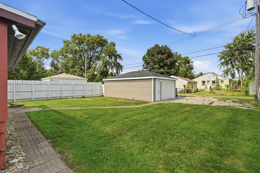 Photo of 2723 Grand Boulevard, Highland, IN 46322 (MLS # 844444)