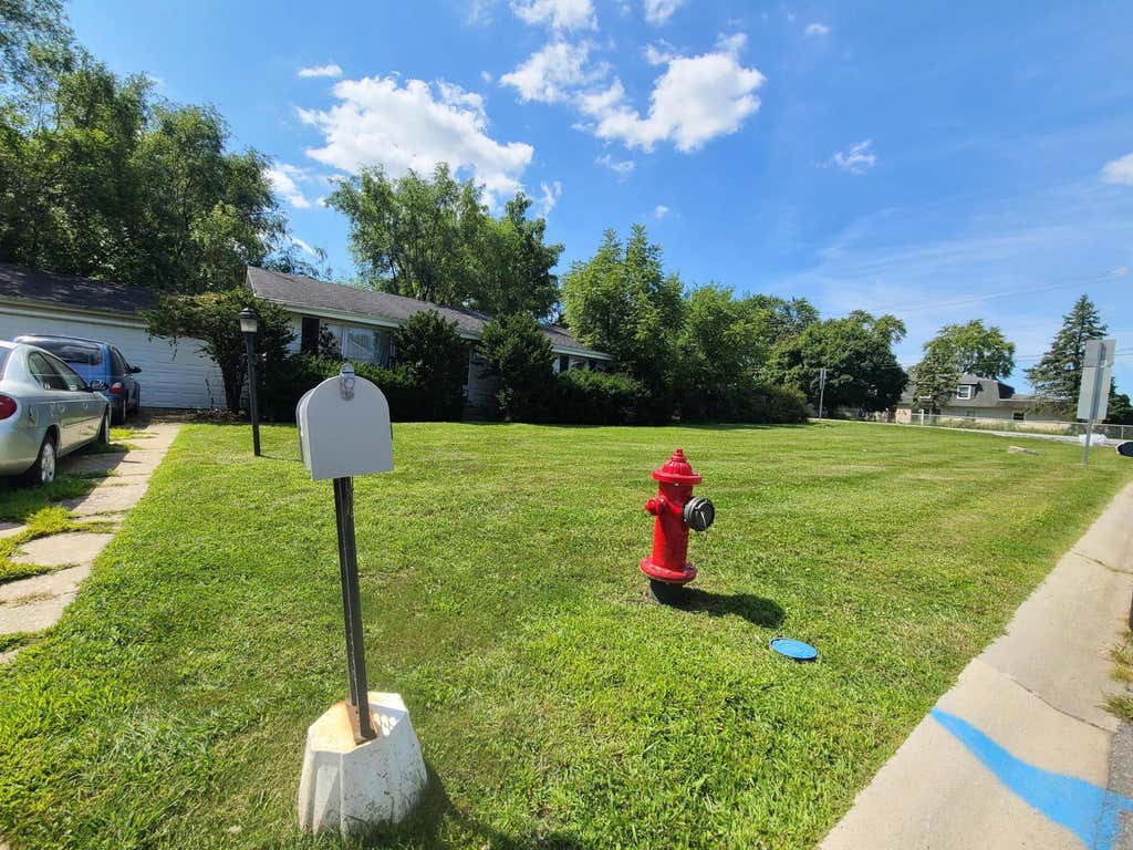 Photo of 7929 Whitcomb Street, Merrillville, IN 46410 (MLS # 844352)