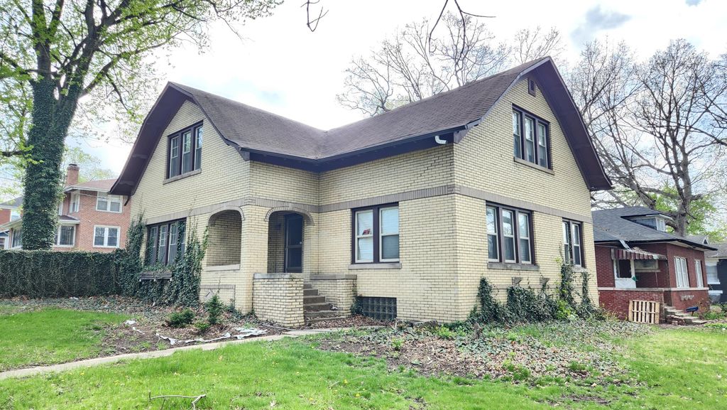 Photo of 301 W 43rd Avenue, Gary, IN 46408 (MLS # 837373)