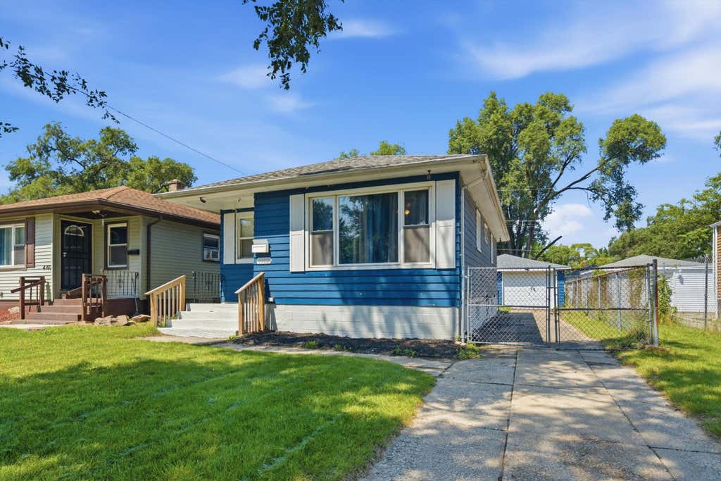 Photo of 4152 Pierce Street, Gary, IN 46408 (MLS # 841904)