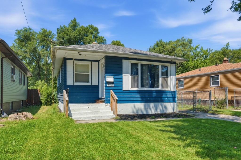 Photo of 4152 Pierce Street, Gary, IN 46408 (MLS # 841904)