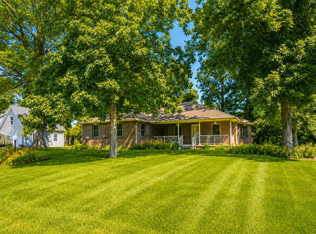 Photo of 507 Eastwood Drive, Kouts, IN 46347 (MLS # 842312)