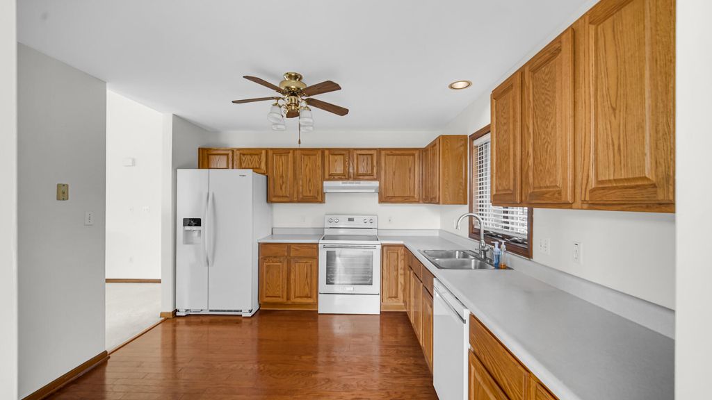 Photo of 7502 Pershing Road, Schererville, IN 46375 (MLS # 836632)