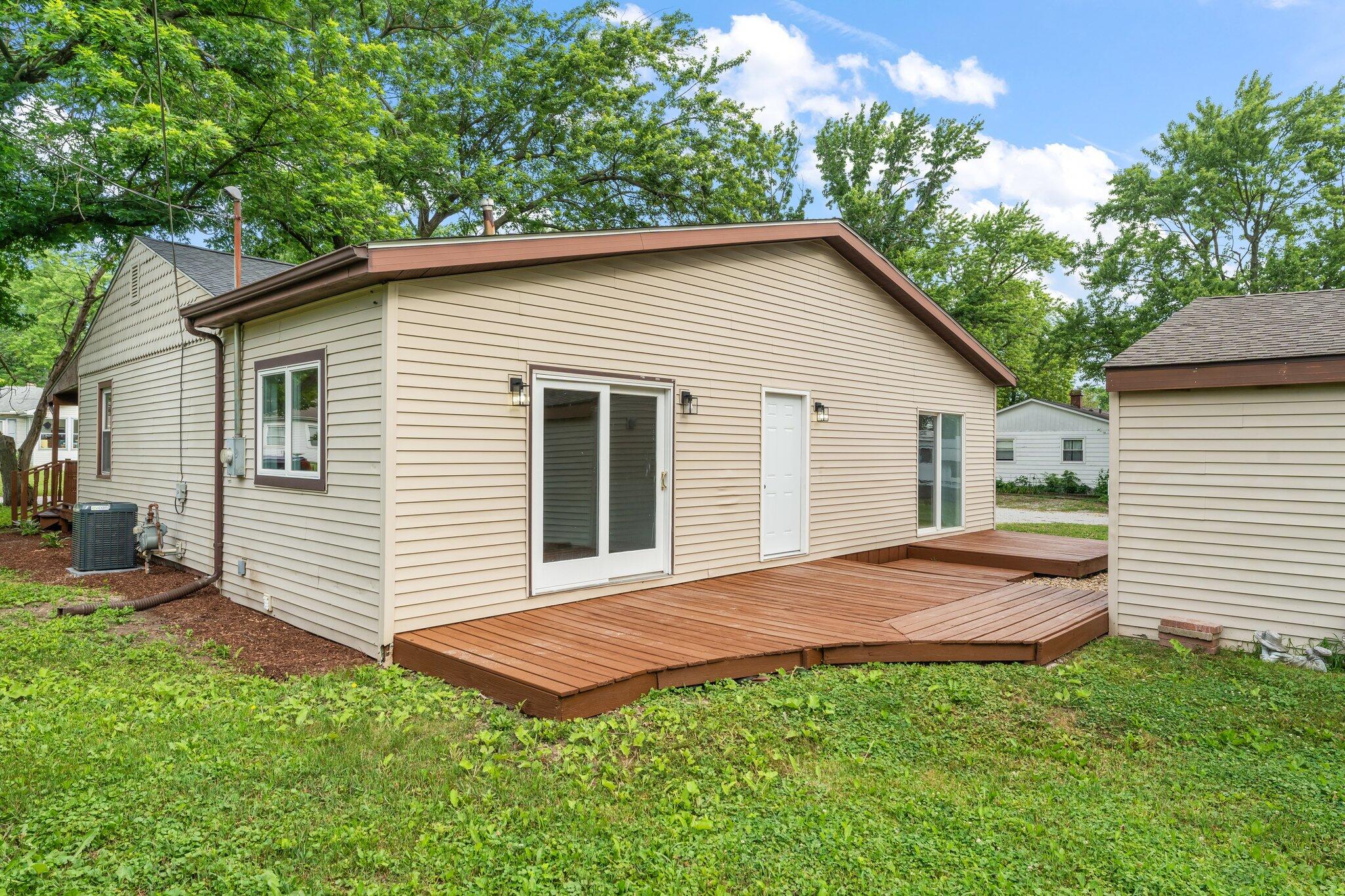 Crown Point, Indiana 46307, United States, 3 Bedrooms Bedrooms, ,2 BathroomsBathrooms,Residential,Active,163755