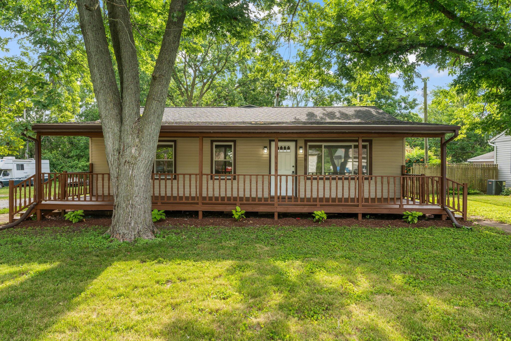 Crown Point, Indiana 46307, United States, 3 Bedrooms Bedrooms, ,2 BathroomsBathrooms,Residential,Active,163755 Crown Point, Indiana 46307, United States, 3 Bedrooms Bedrooms, ,2 BathroomsBathrooms,Residential,Active,163755