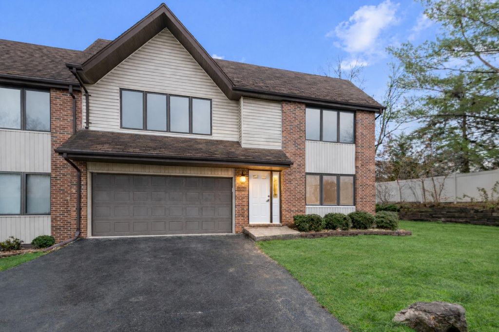 Photo of 2108 Ashbury Lane #C, Schererville, IN 46375 (MLS # 832300)