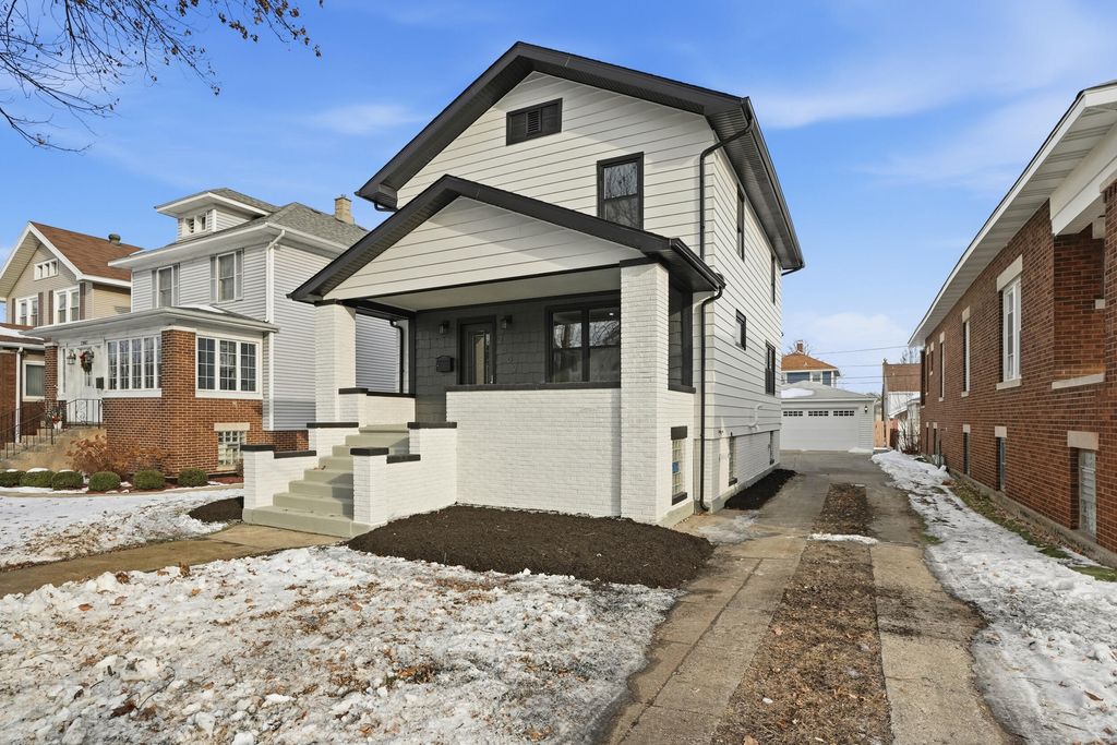 Photo of 2009 Wespark Avenue, Whiting, IN 46394 (MLS # 831829)