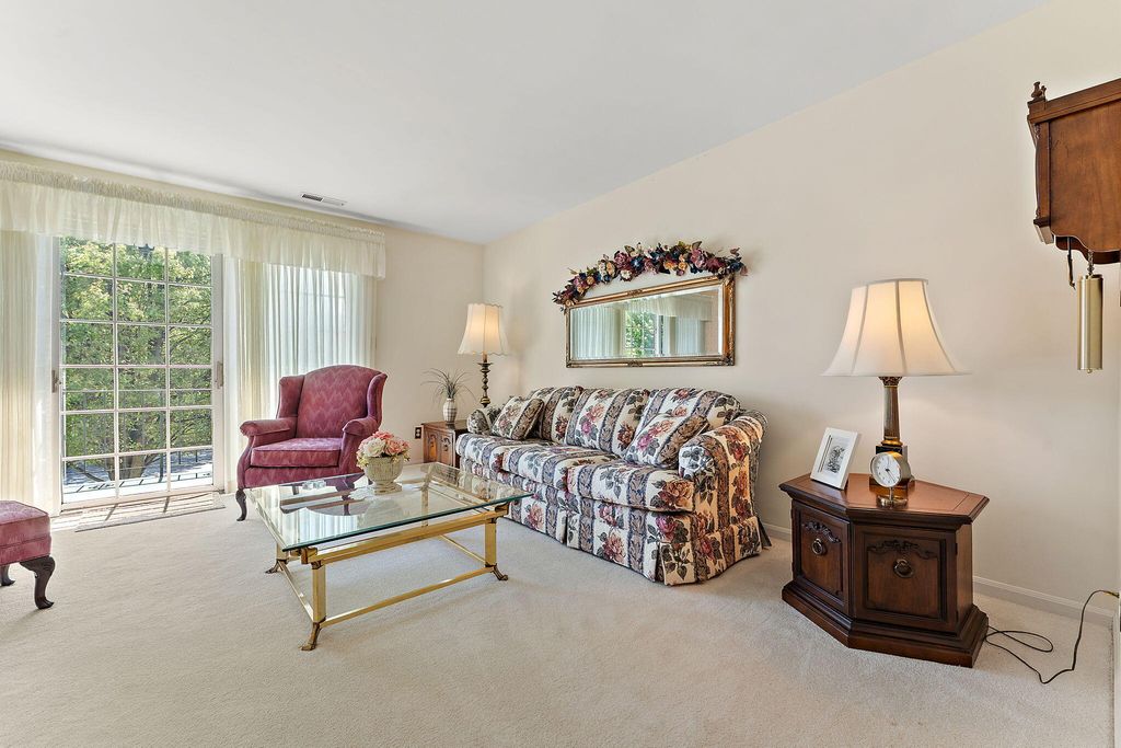 Photo of 2217 Martha Street #B2, Highland, IN 46322 (MLS # 838837)