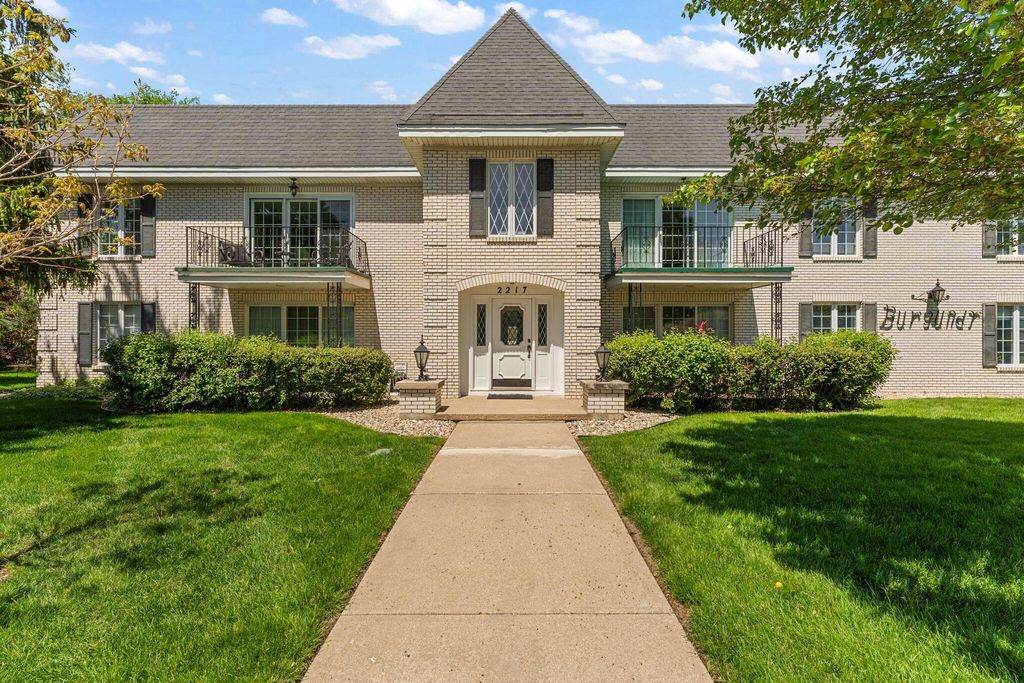 Photo of 2217 Martha Street #B2, Highland, IN 46322 (MLS # 838837)