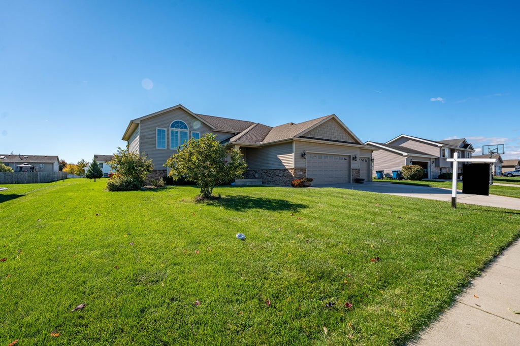 Photo of 5787 W 172nd Place, Lowell, IN 46356 (MLS # 847021)