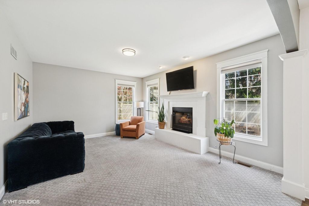 Photo of 2707 Sweetgum Court, Valparaiso, IN 46383 (MLS # 830272)