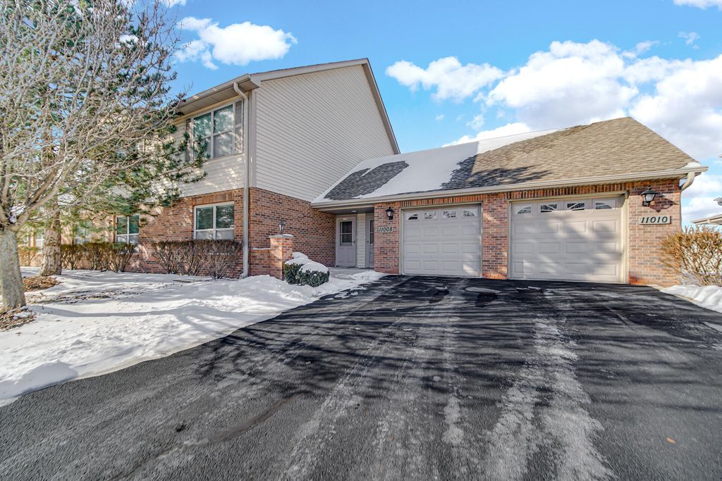 Photo of 11010 Beacon Court, Saint John, IN 46373 (MLS # 833364)
