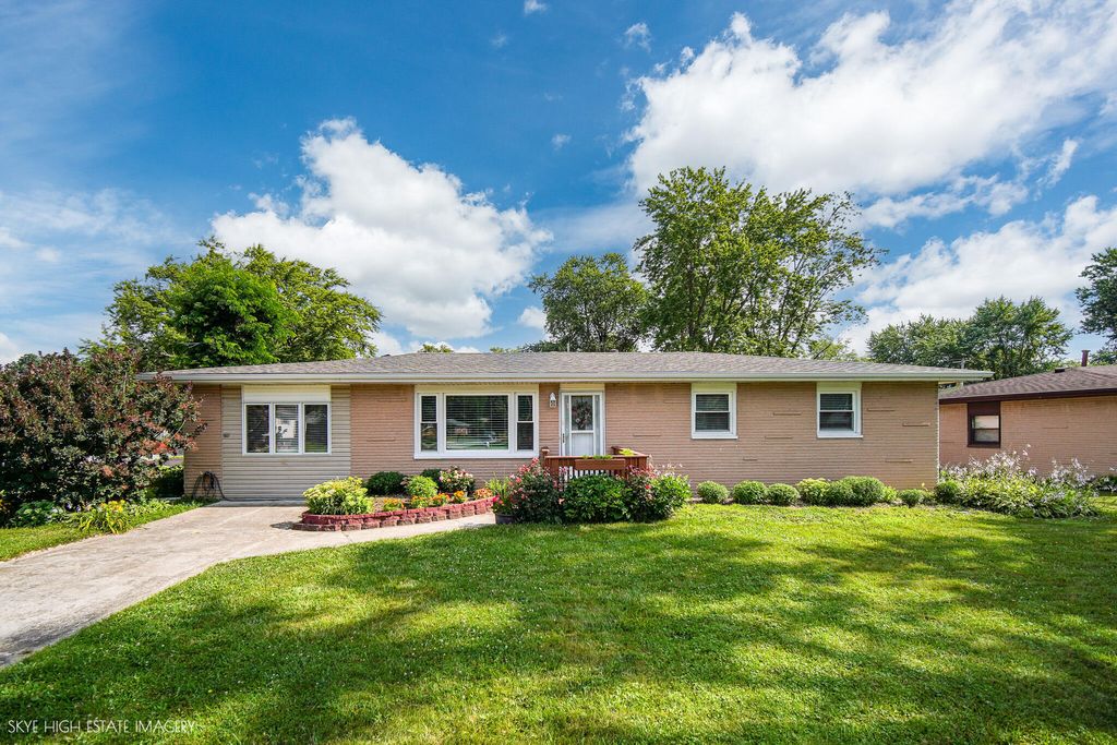 Photo of 5398 Tulip Avenue, Portage, IN 46368 (MLS # 842144)