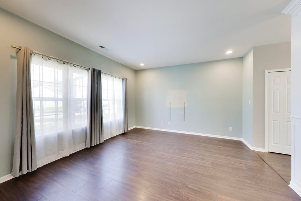 Photo of 1065 E 116th Place, Crown Point, IN 46307 (MLS # 846420)