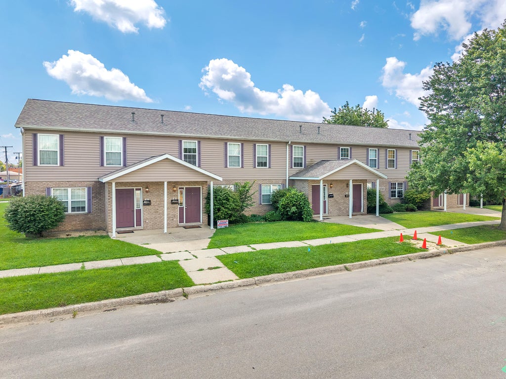 Photo of 1710 Firestone Lane, Valparaiso, IN 46383 (MLS # 843830)