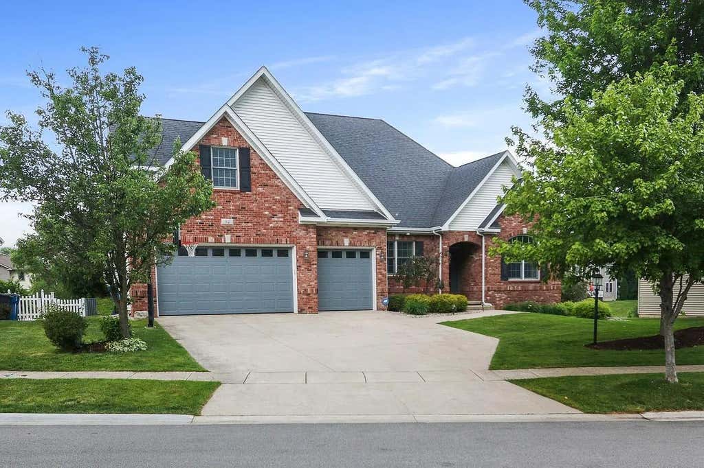 Photo of 94 Scotscraig Drive, Valparaiso, IN 46385 (MLS # 843663)