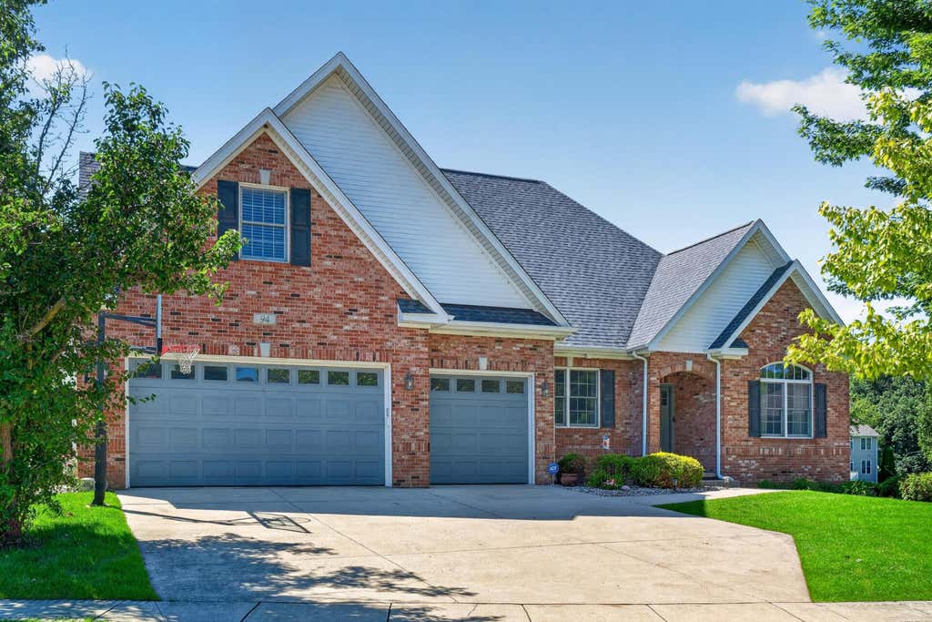 Photo of 94 Scotscraig Drive, Valparaiso, IN 46385 (MLS # 843663)