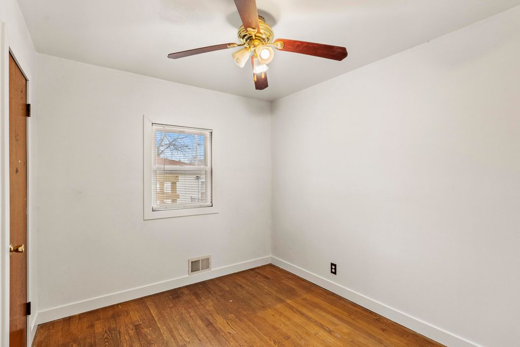 Photo of 401 Tyler Avenue, Hobart, IN 46342 (MLS # 836584)