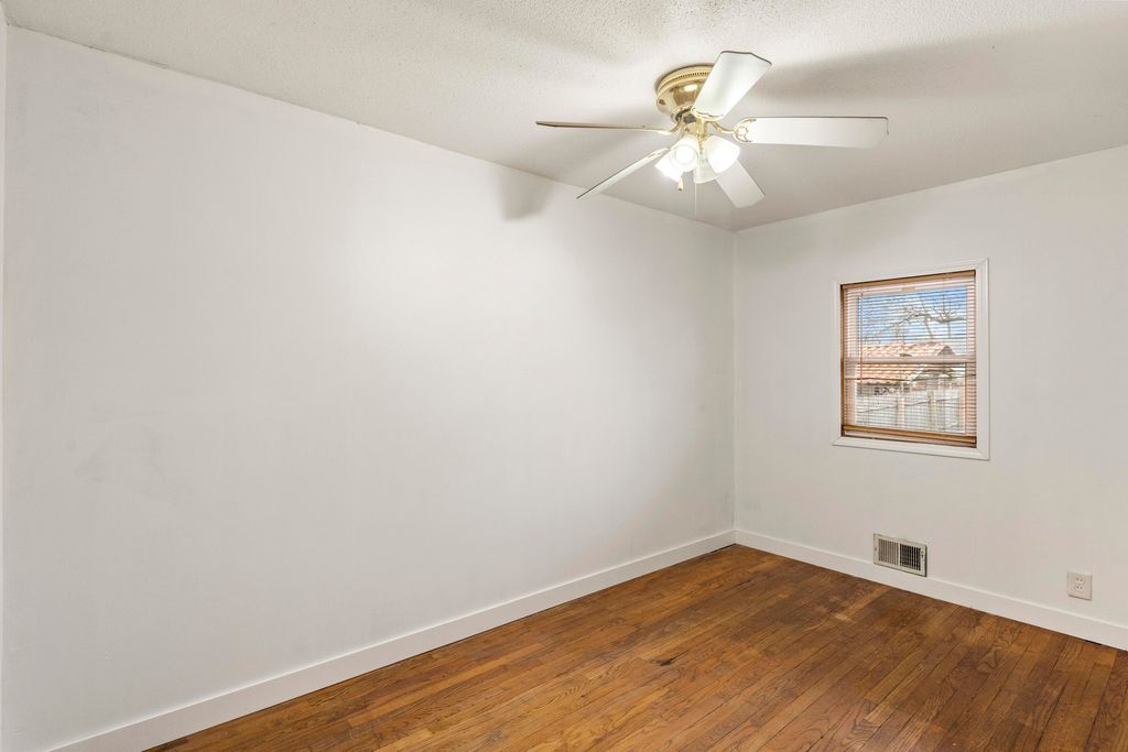 Photo of 401 Tyler Avenue, Hobart, IN 46342 (MLS # 836584)