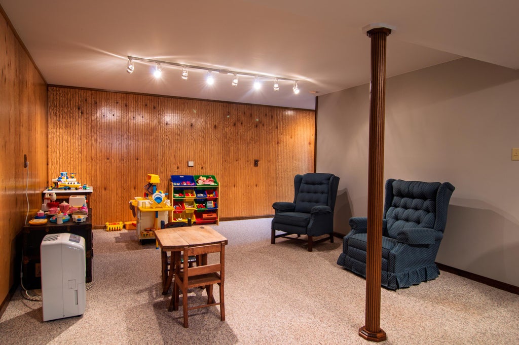 Photo of 1101 W 132nd Lane, Crown Point, IN 46307 (MLS # 845084)