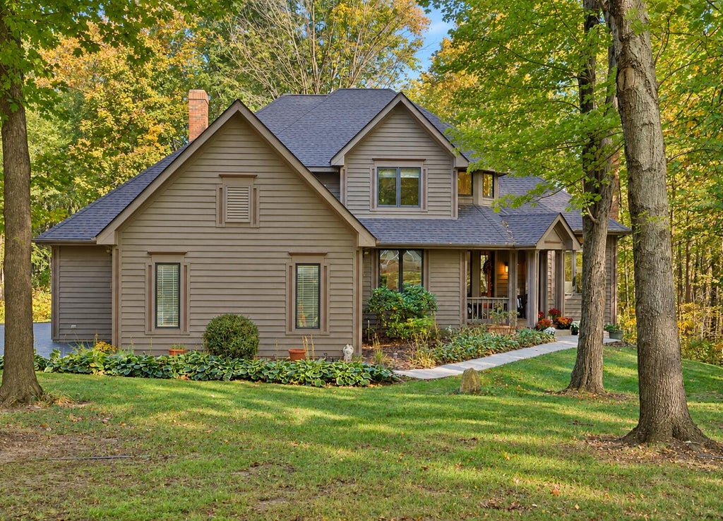 Photo of 235 Crabapple Lane, Valparaiso, IN 46383 (MLS # 847489)