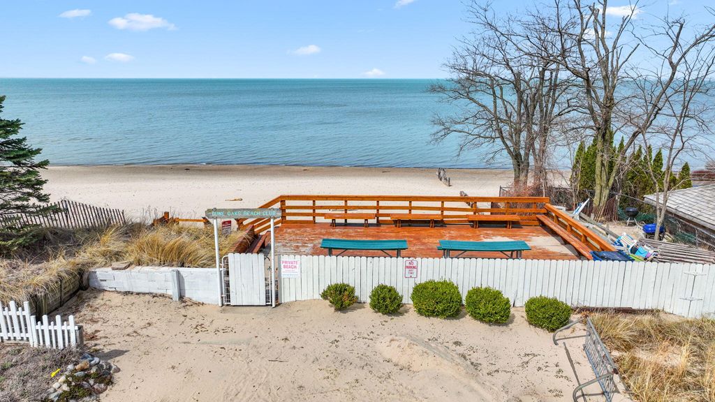 Photo of 17 Angle Road, Michiana Shores, IN 46360 (MLS # 836141)