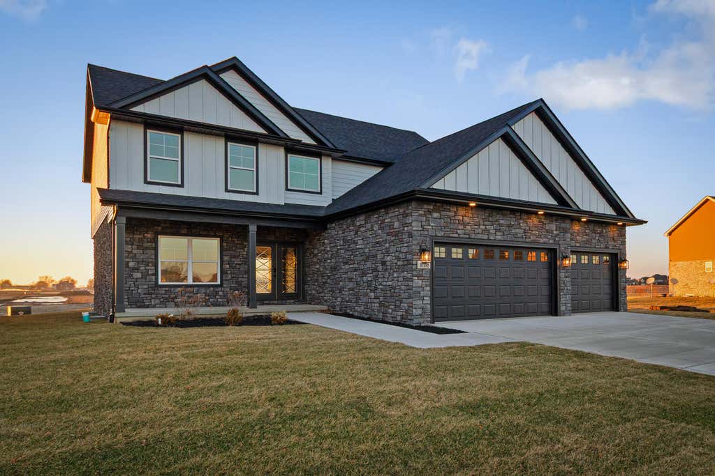 Photo of 10138 Sentry Drive, Saint John, IN 46373 (MLS # 843046)