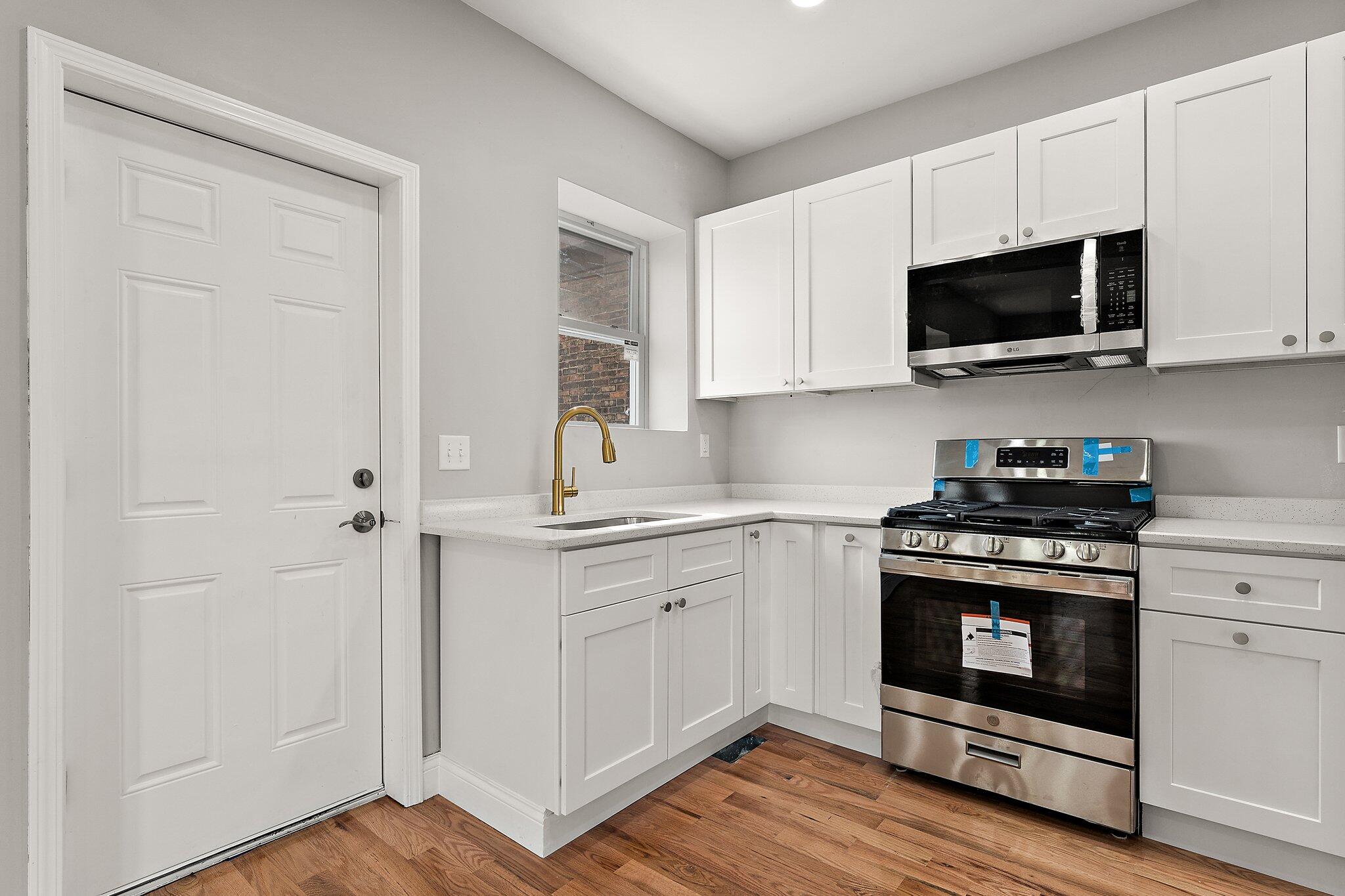 Hammond, Indiana 46320, United States, 4 Bedrooms Bedrooms, ,3 BathroomsBathrooms,Residential,Active,95738