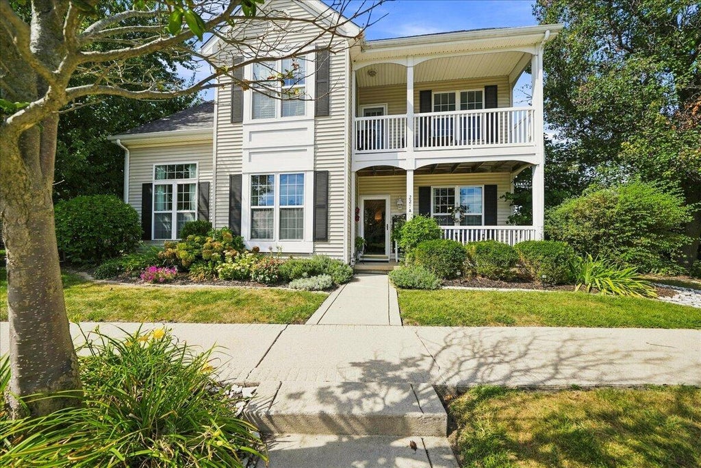 Photo of 227 Edinburgh Street #A, Valparaiso, IN 46385 (MLS # 845076)