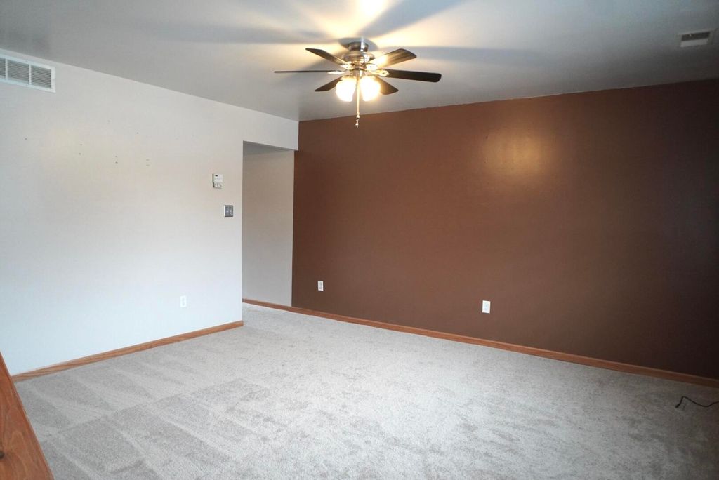 Photo of 3617 W 74th Court #Apt C, Merrillville, IN 46410 (MLS # 832209)