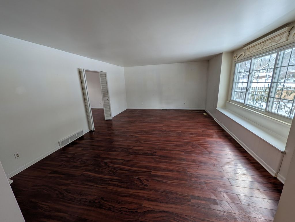 Photo of 405 Spruce Drive, Trail Creek, IN 46360 (MLS # 833280)