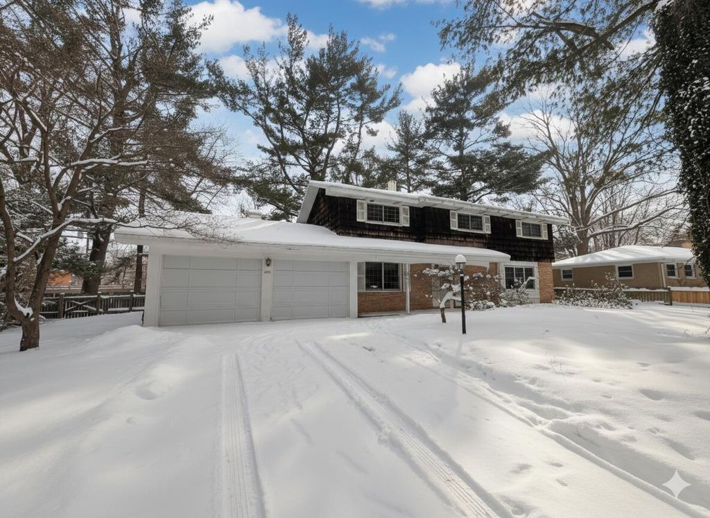 Photo of 405 Spruce Drive, Trail Creek, IN 46360 (MLS # 833280)