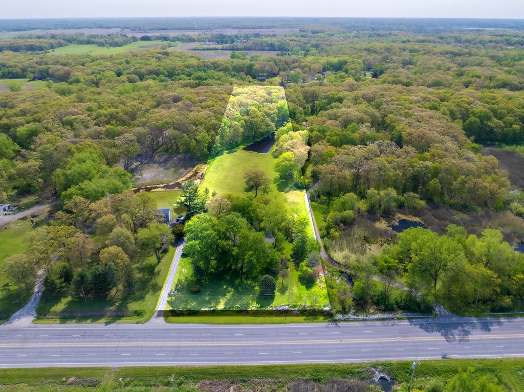 Photo of 12221 Wicker Avenue, Cedar Lake, IN 46303 (MLS # 838813)