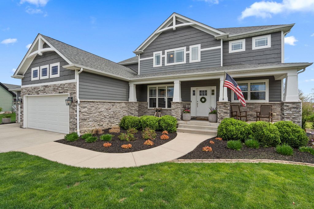 Photo of 1684 Kleven Lane, Crown Point, IN 46307 (MLS # 837440)