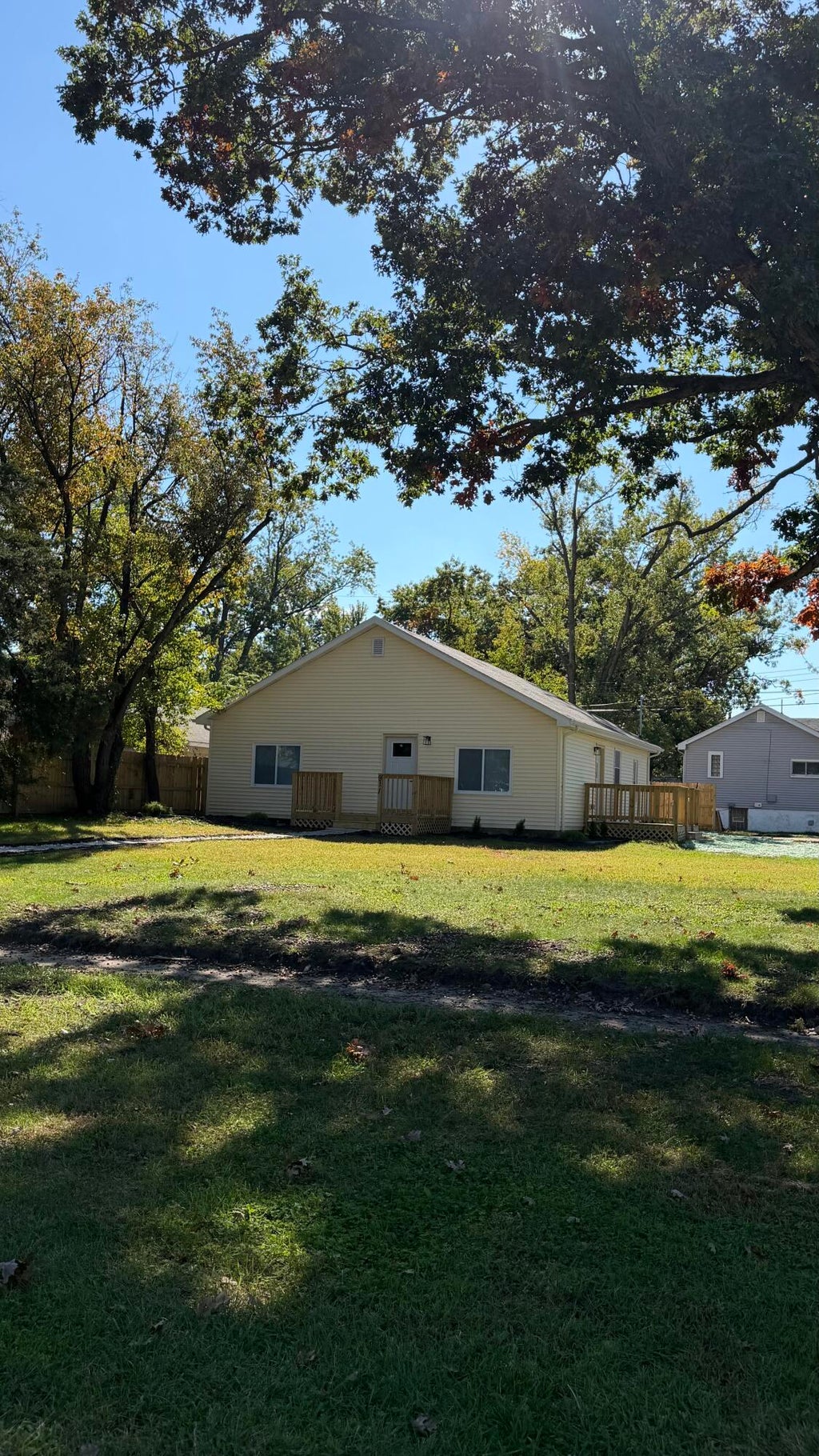 Photo of 911 E 28th Avenue, Lake Station, IN 46405 (MLS # 846708)
