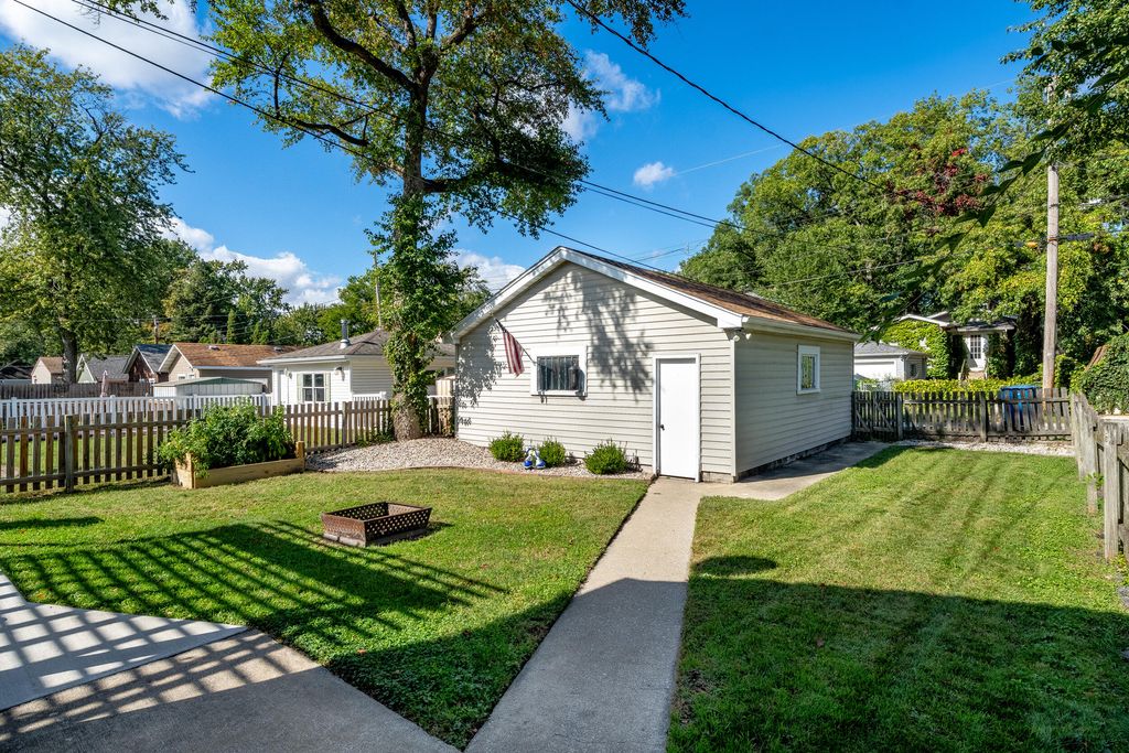 Photo of 2649 Clough Avenue, Highland, IN 46322 (MLS # 838196)