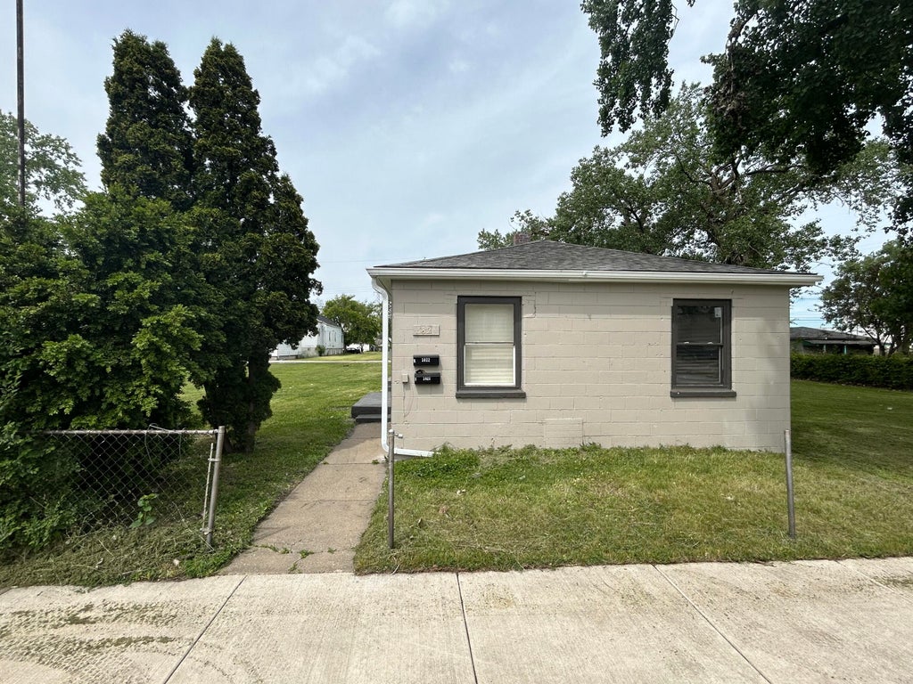 Photo of 3822 Melville Avenue, East Chicago, IN 46312 (MLS # 840652)