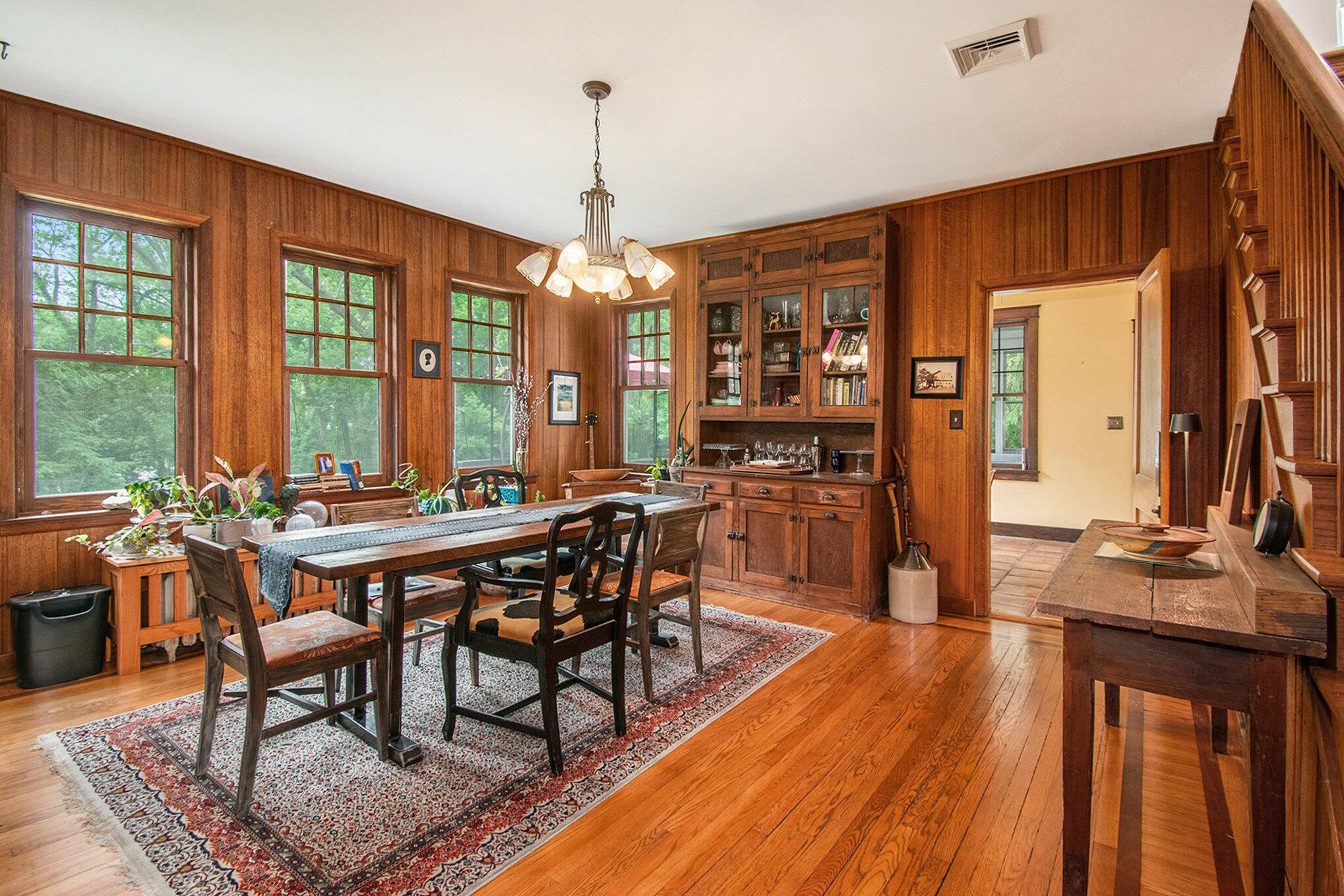 808 Waverly Road