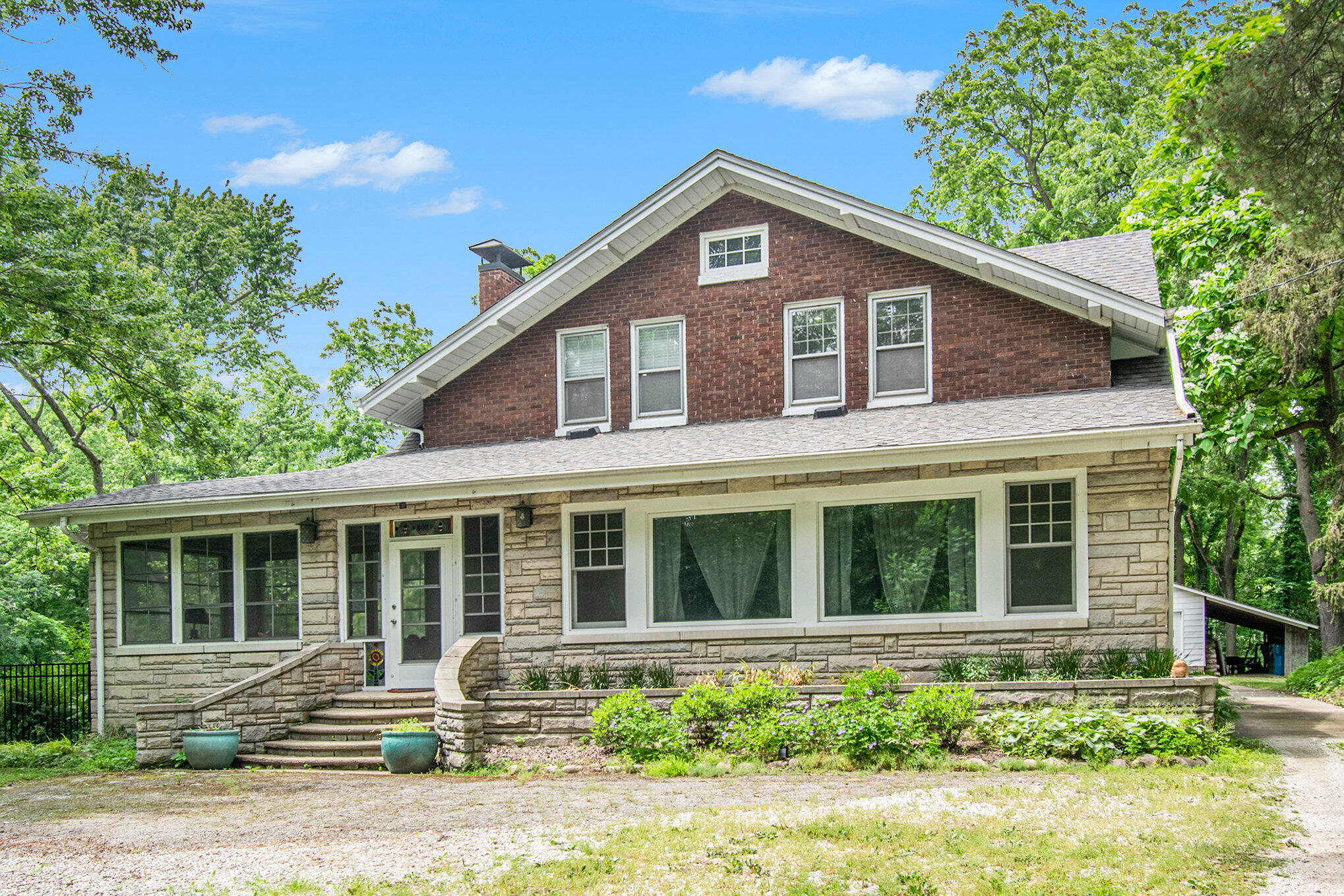 808 Waverly Road