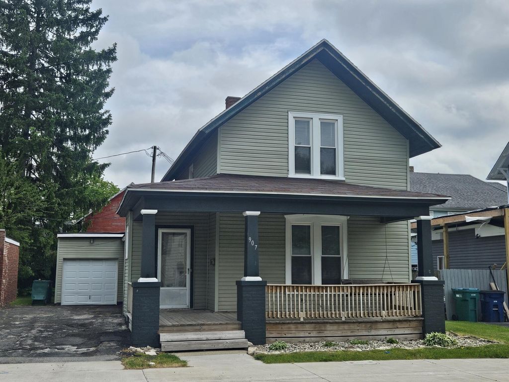 Photo of 907 Tyler Street, La Porte, IN 46350 (MLS # 839245)