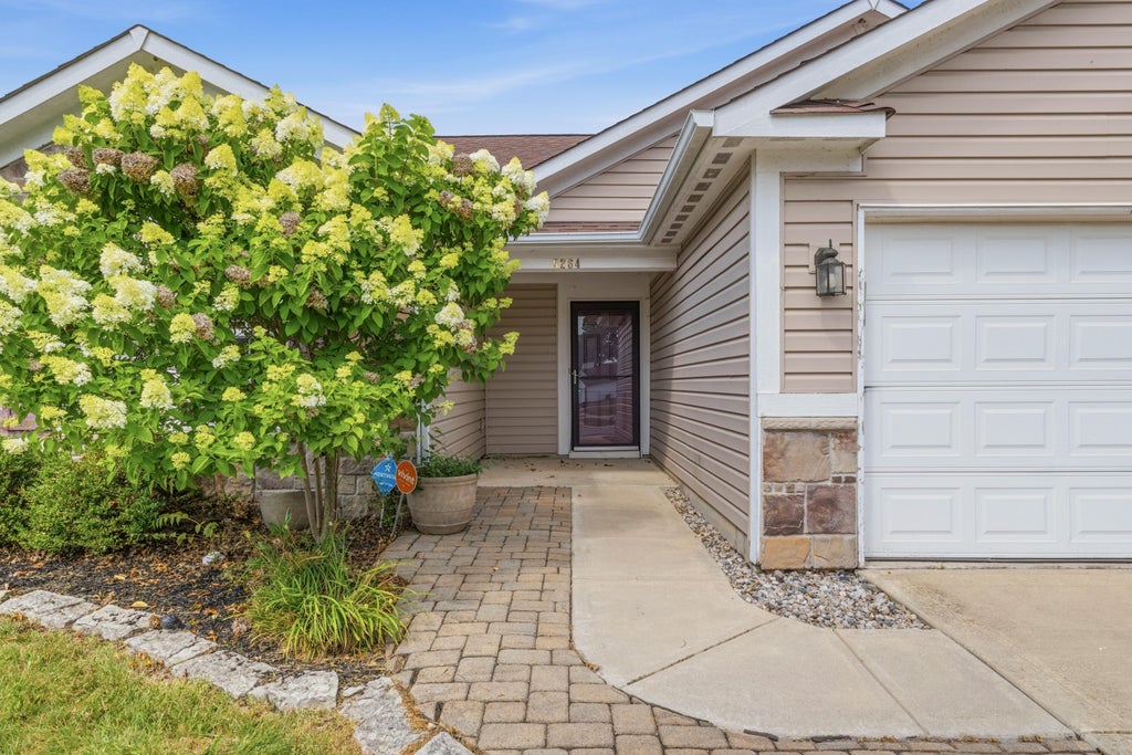 Photo of 5264 Brassie Drive, Indianapolis, IN 46235 (MLS # 846760)