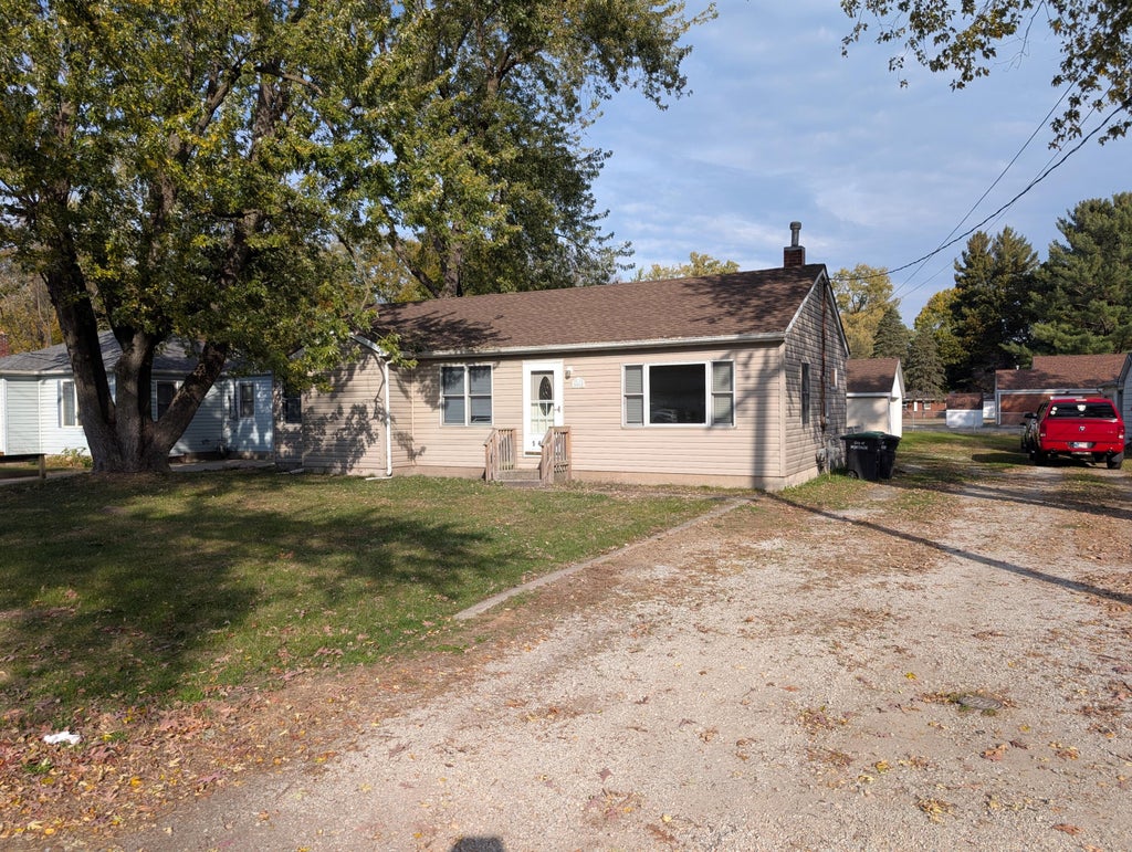 Photo of 5468 Mulberry Avenue, Portage, IN 46368 (MLS # 847532)