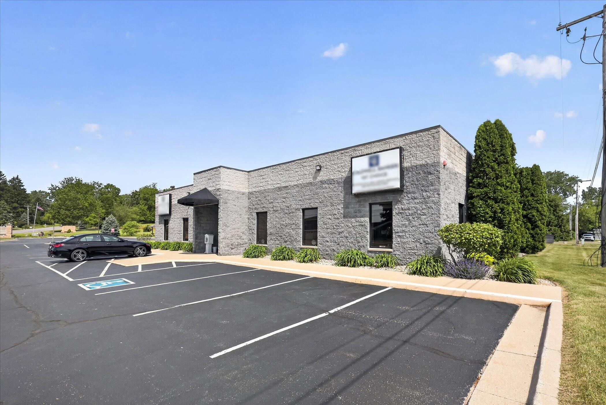 245 W Johnson Road