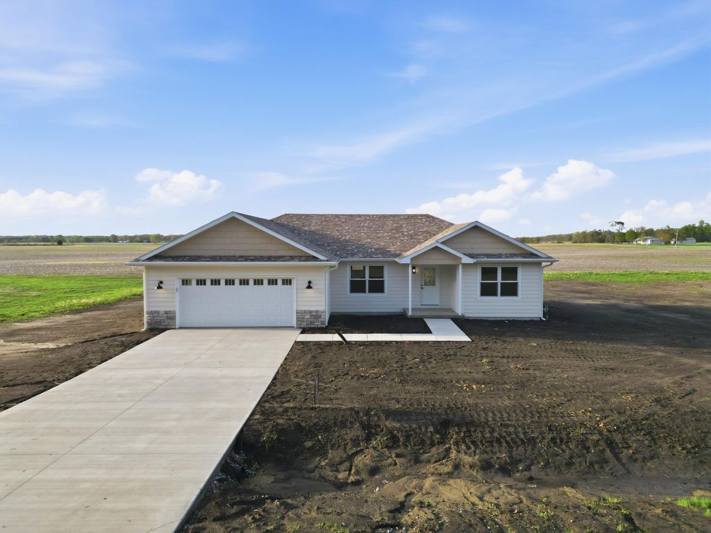 Photo of 508 W Beaver Street, Morocco, IN 47963 (MLS # 837909)