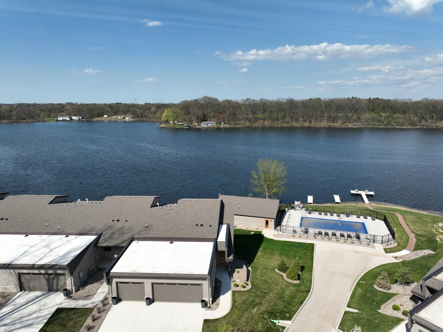 169 W Mcclung Road 201