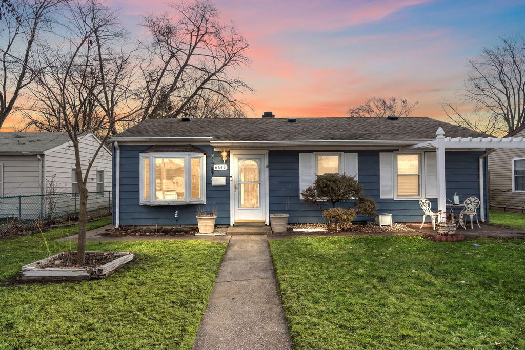 Photo of 6639 Ohio Avenue, Hammond, IN 46323 (MLS # 834644)