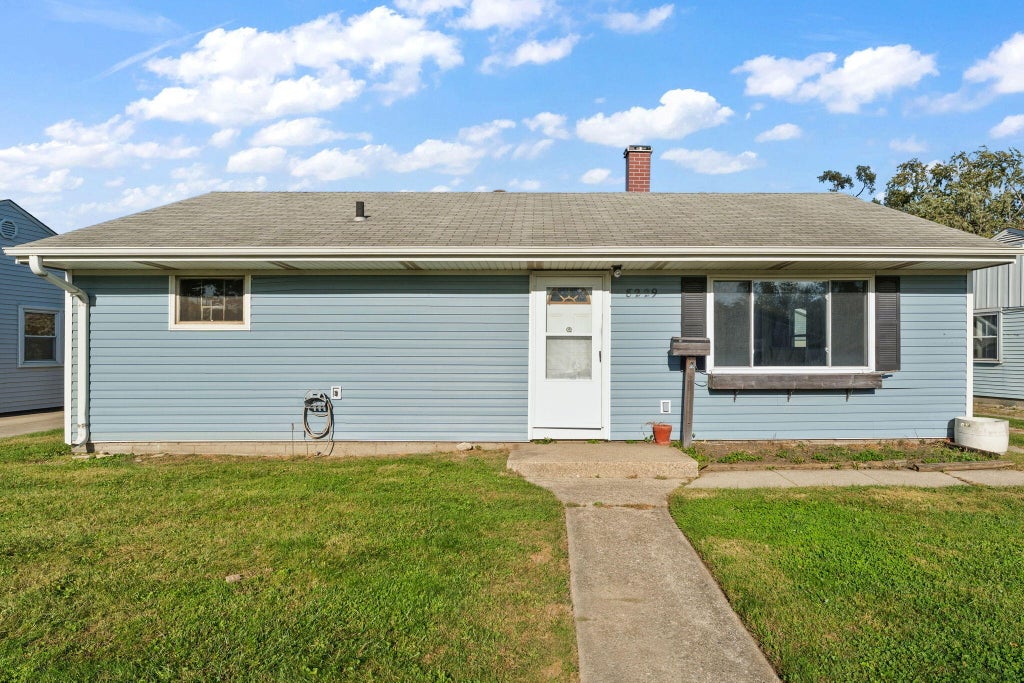 Photo of 8229 Wicker Park Drive, Highland, IN 46322 (MLS # 847040)