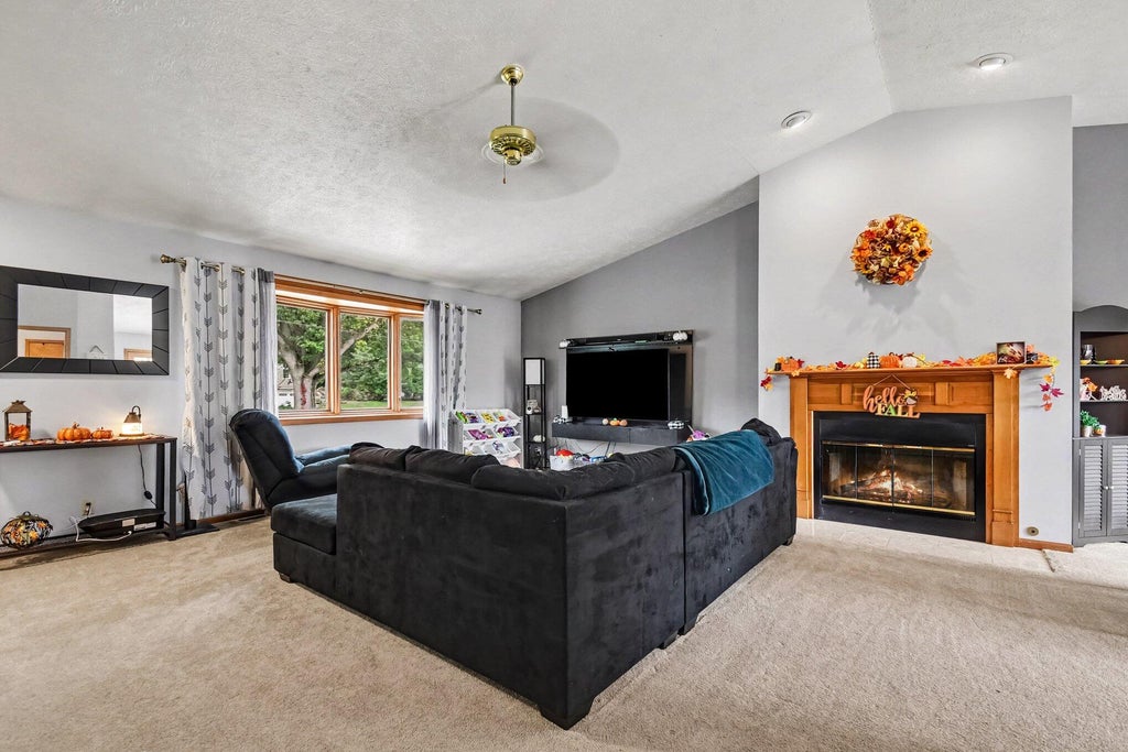 Photo of 7144 W 275 N, La Porte, IN 46350 (MLS # 847192)