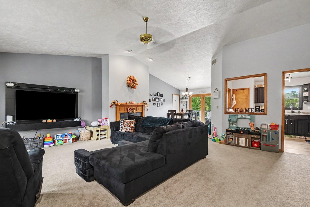 Photo of 7144 W 275 N, La Porte, IN 46350 (MLS # 847192)